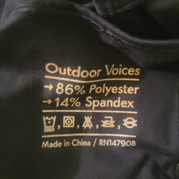 Outdoor Voices Athena Charcoal Grey Athletic Crop - Picture 6 of 6